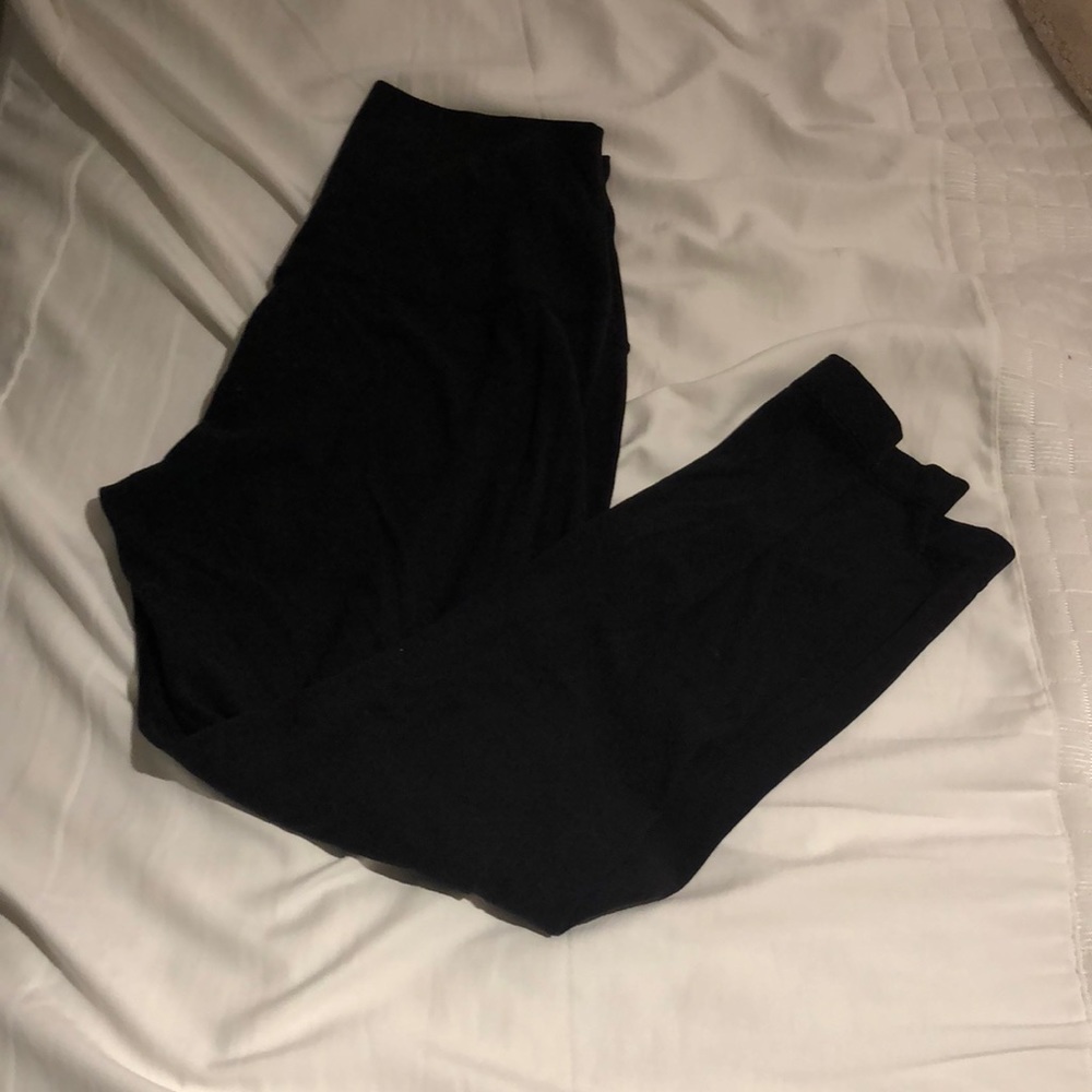 Lululemon black leggings